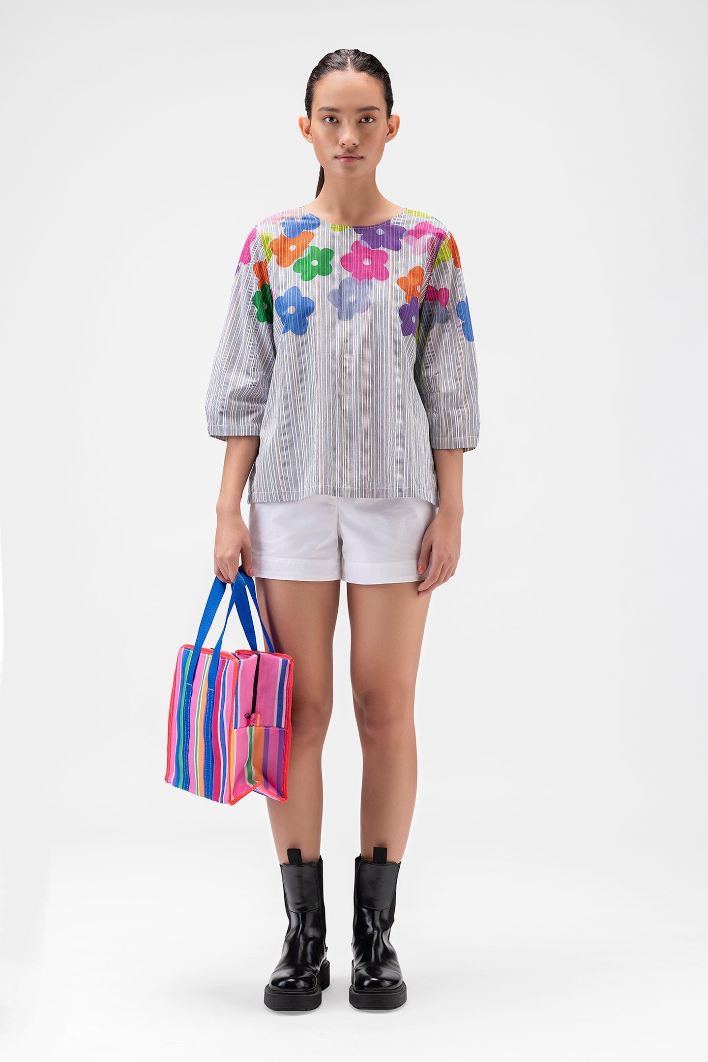 Multicolored Top with oversized sleeves