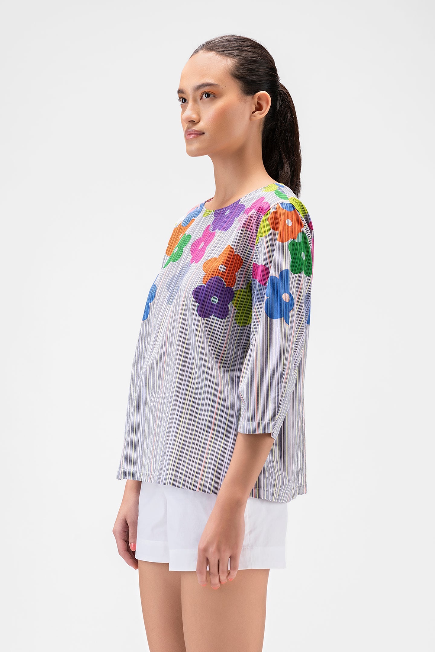 Multicolored Top with oversized sleeves