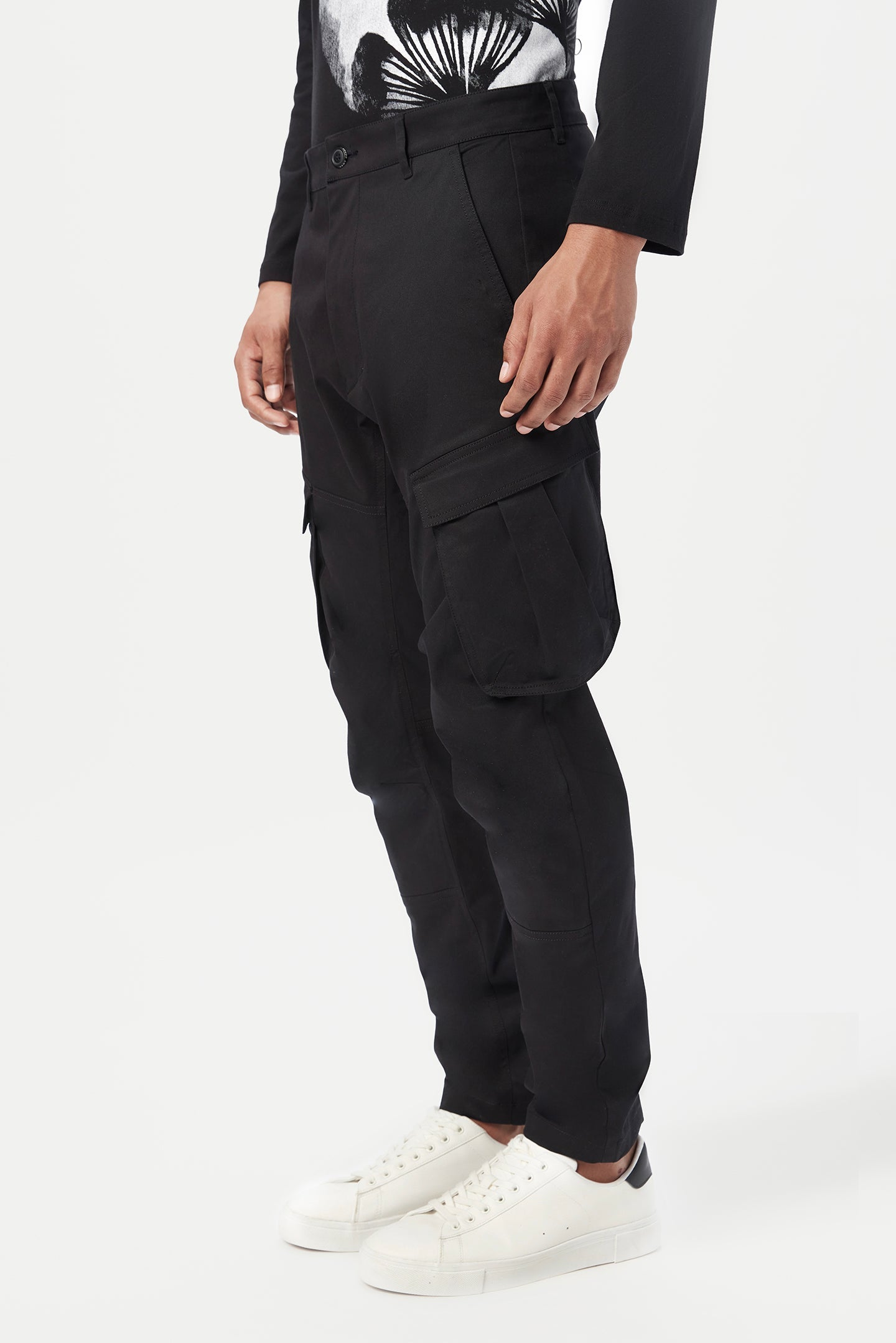 Easy Fit Cargo Pants with Expanding Side Pockets - Genes Lecoanet Hemant