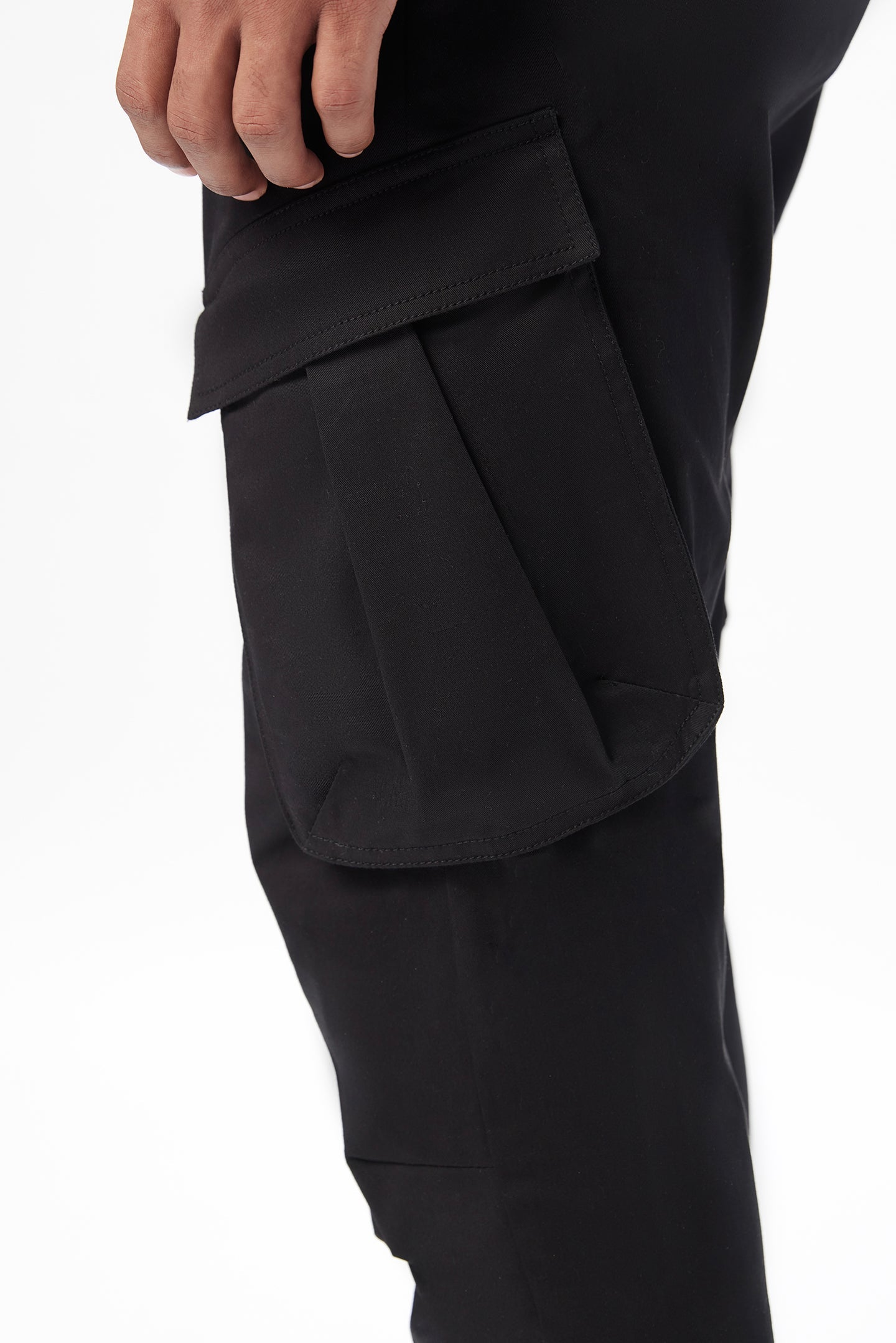 Easy Fit Cargo Pants with Expanding Side Pockets - Genes Lecoanet Hemant