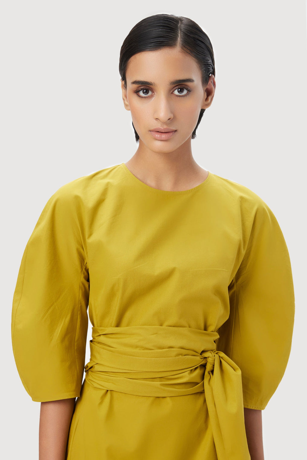 Slim Fit Round Neck Dress with Soft Rounded Shoulders - Genes Lecoanet Hemant