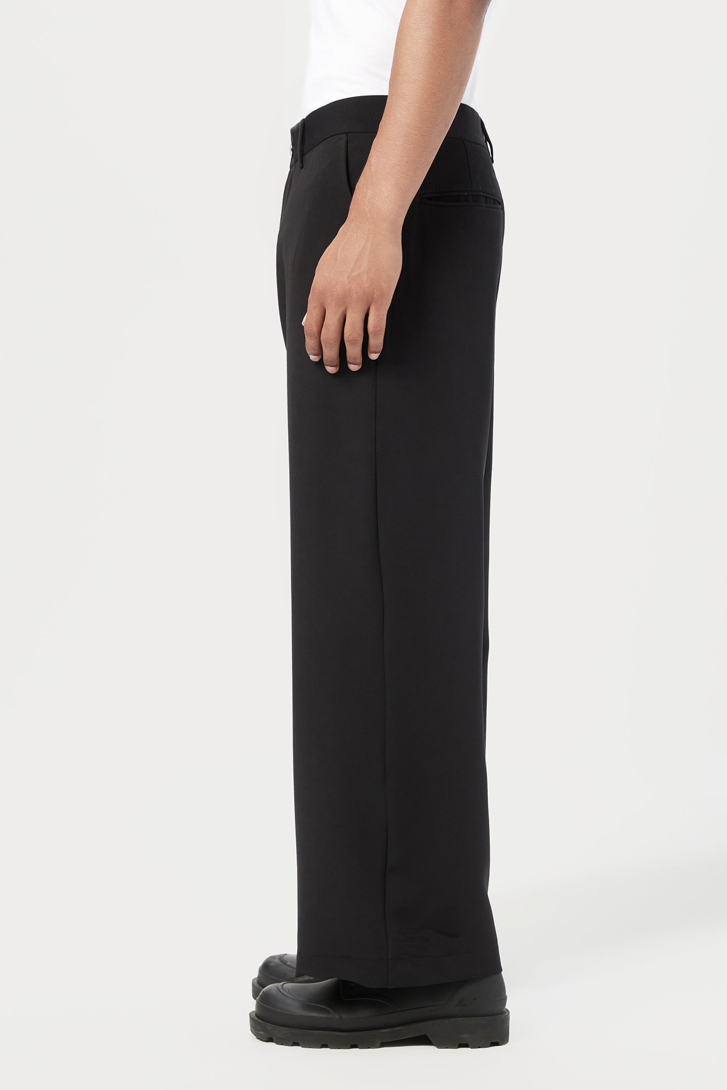 Easy Fit Trousers - Genes Lecoanet Hemant
