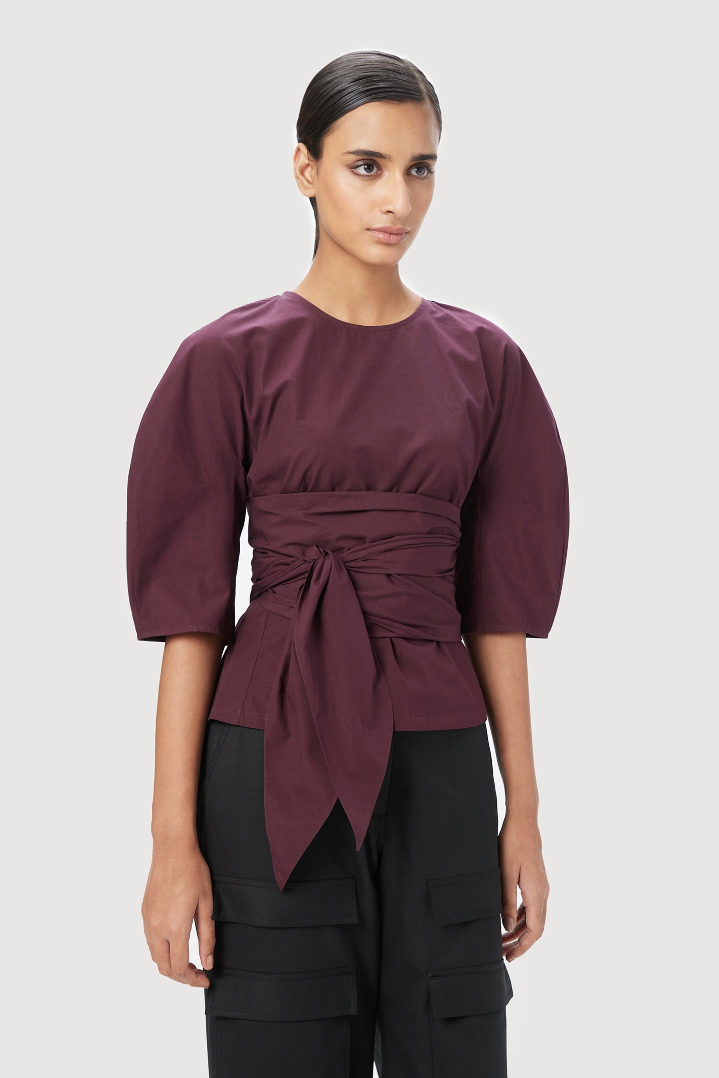 Slim Fit Round Neck Top with Soft Rounded Shoulders - Genes Lecoanet Hemant