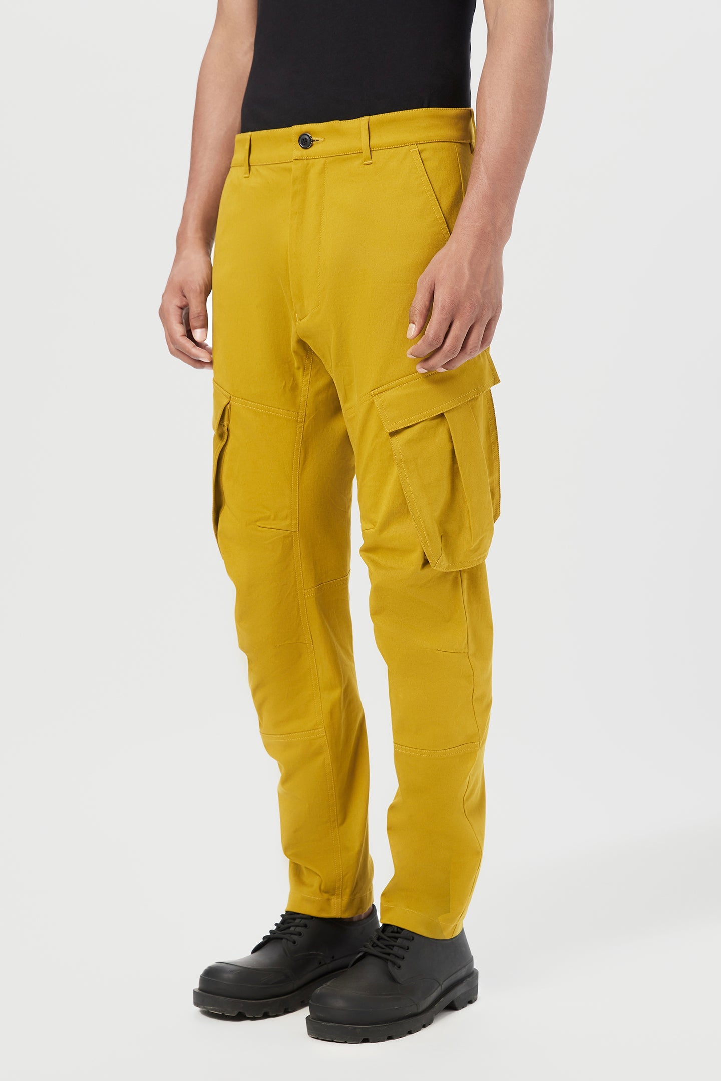 Easy Fit Cargo Pants with Expanding Side Pockets - Genes Lecoanet Hemant