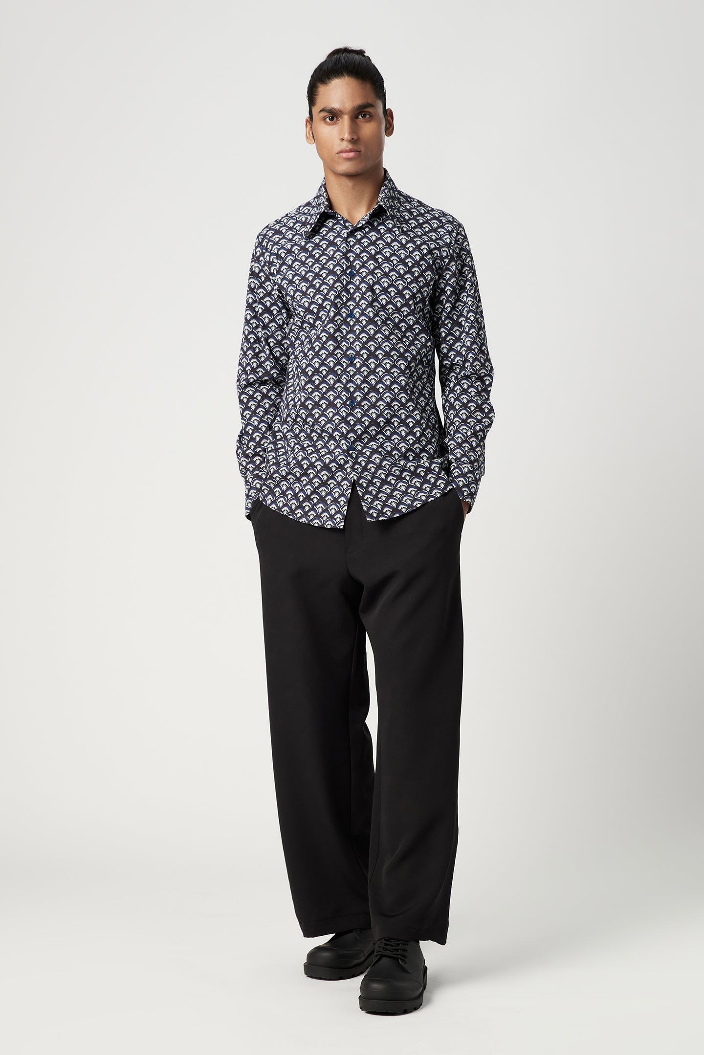Regular Fit Button-Up Shirt in an All-Over Scallop Print - Genes Lecoanet Hemant