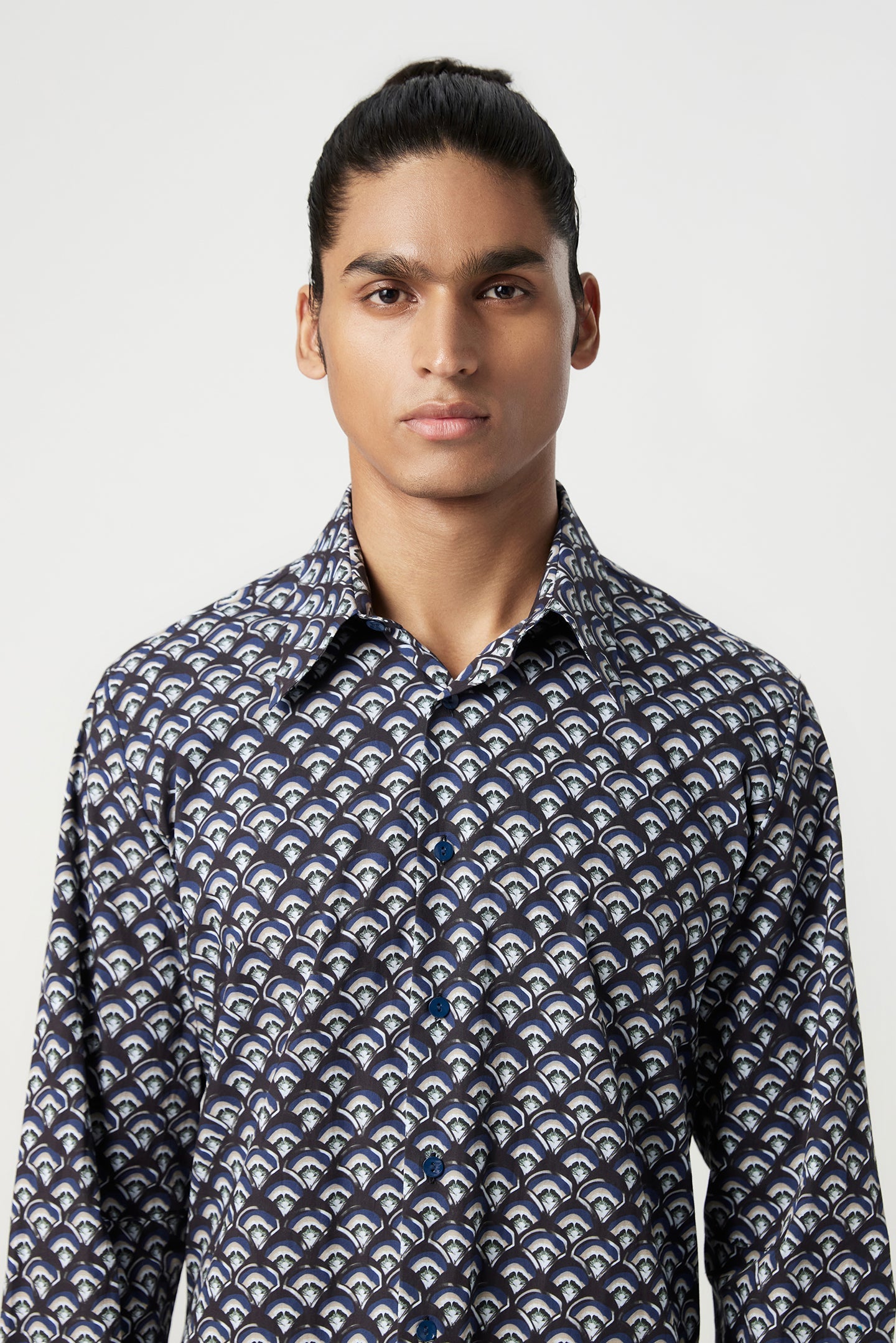 Regular Fit Button-Up Shirt in an All-Over Scallop Print - Genes Lecoanet Hemant