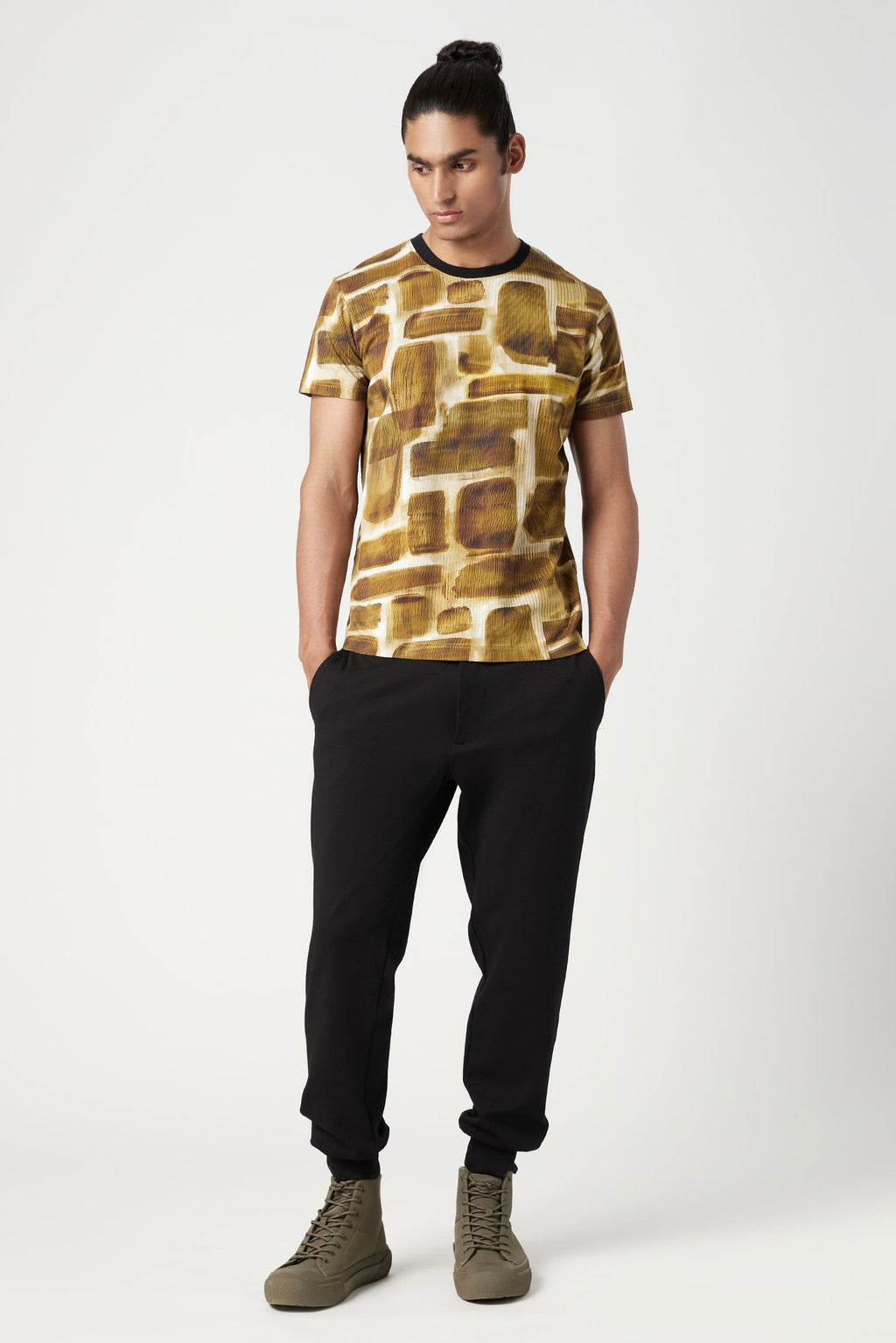 Regular Fit T-Shirt in All-Over Abstract Check Print - Genes Lecoanet Hemant