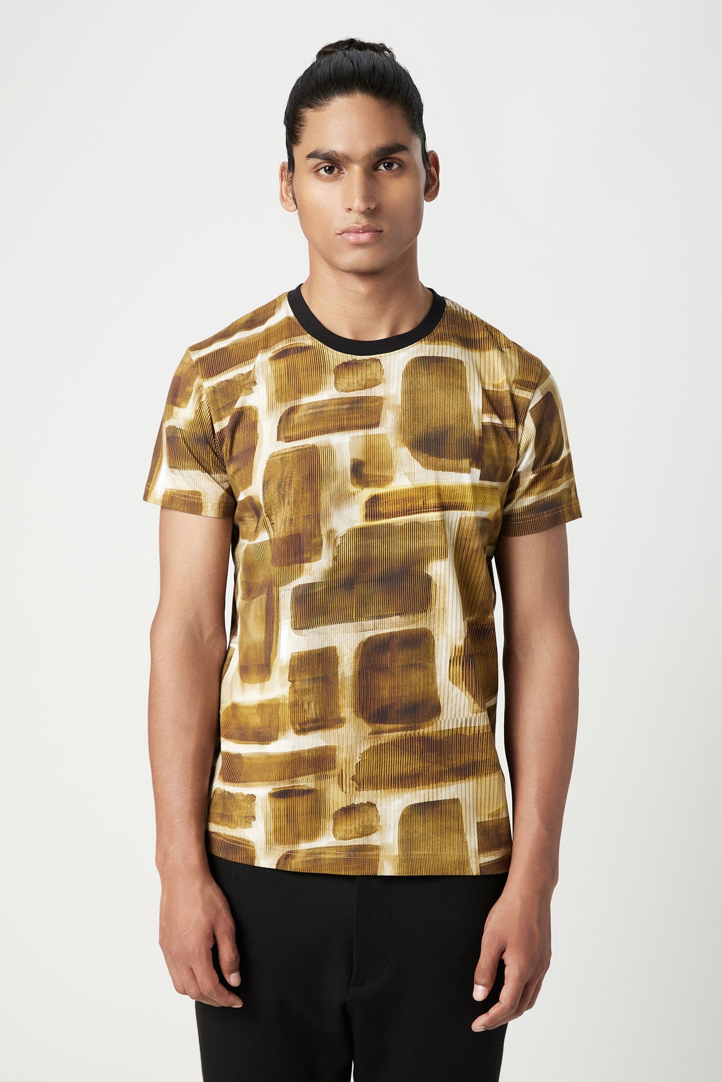 Regular Fit T-Shirt in All-Over Abstract Check Print - Genes Lecoanet Hemant