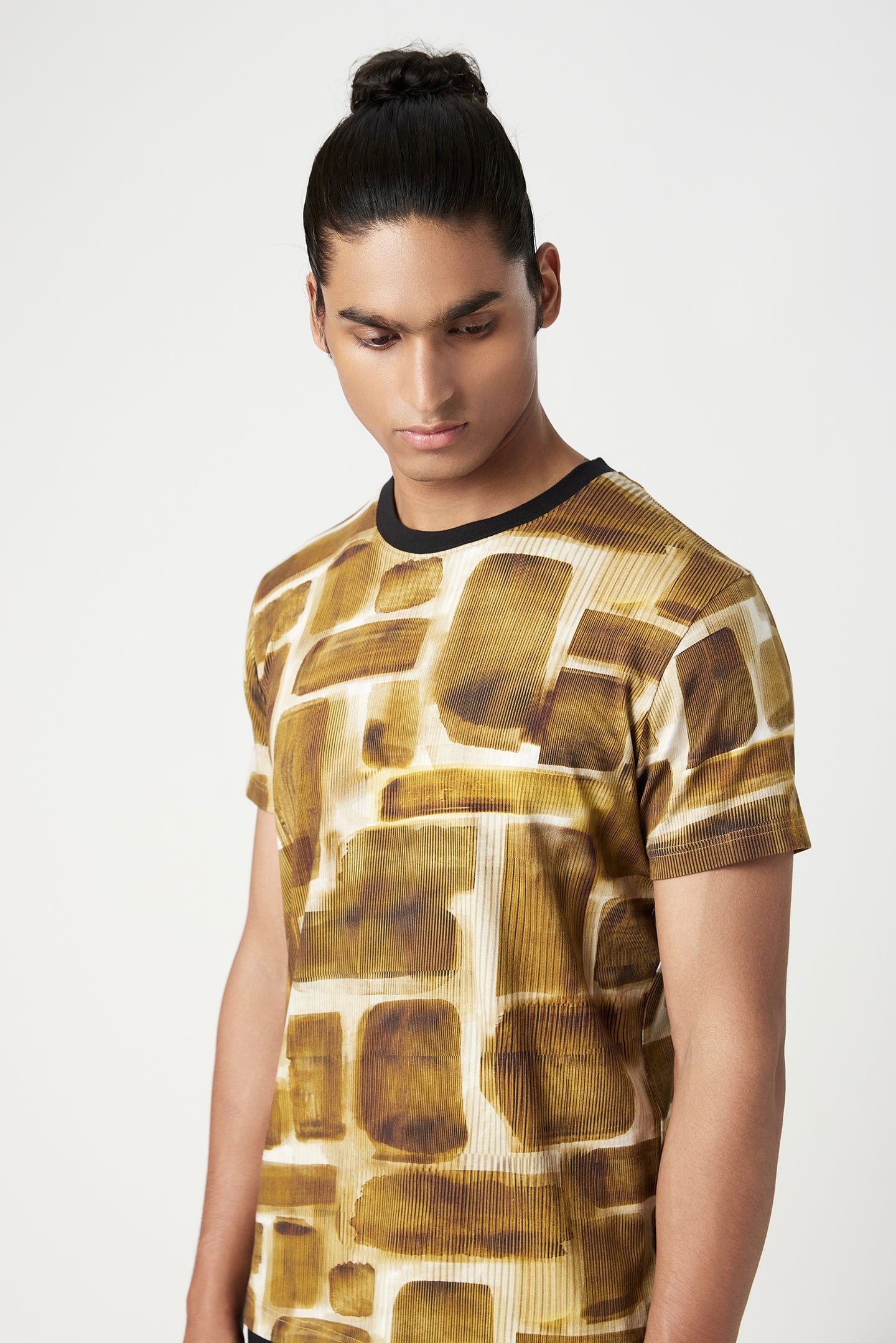 Regular Fit T-Shirt in All-Over Abstract Check Print - Genes Lecoanet Hemant