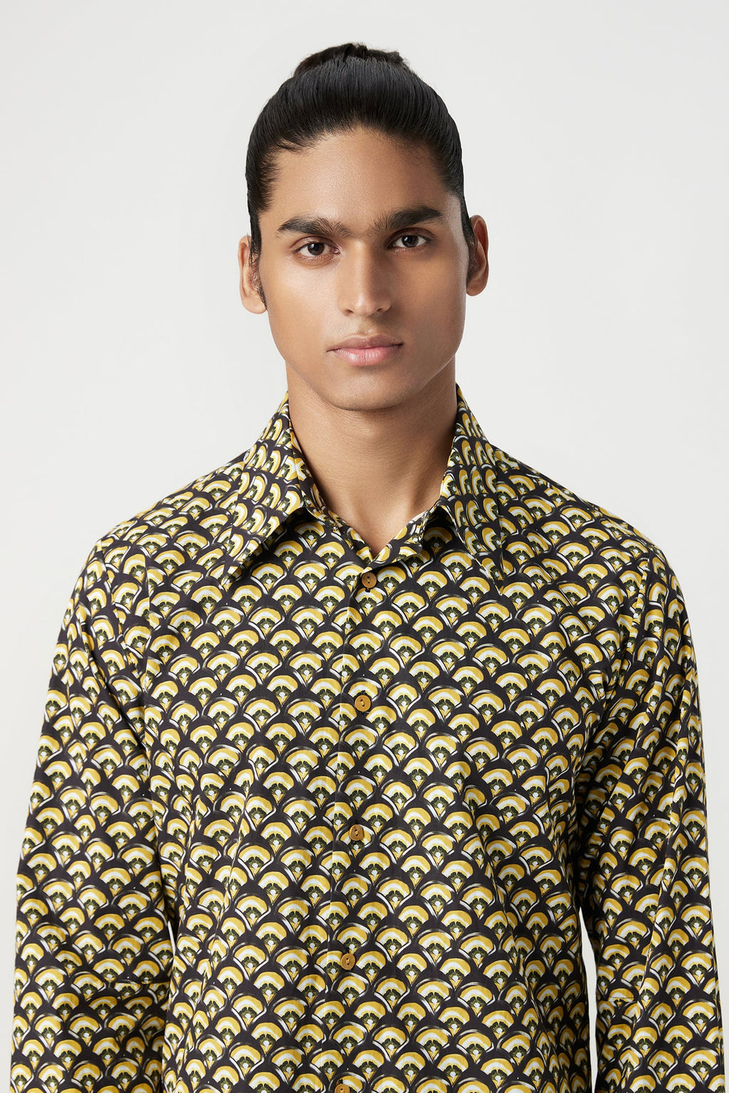 Regular Fit Button-Up Shirt in an All-Over Scallop Print - Genes Lecoanet Hemant