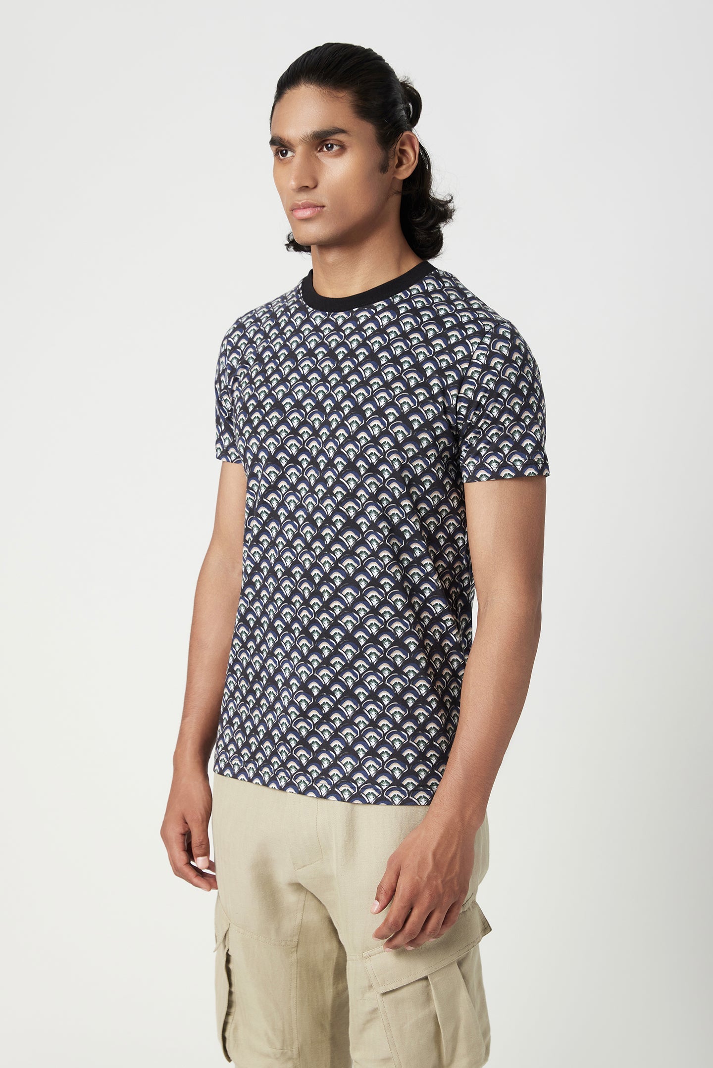 Regular Fit T-Shirt in All-Over Scallop Print - Genes Lecoanet Hemant