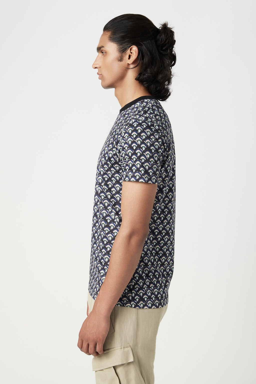 Regular Fit T-Shirt in All-Over Scallop Print - Genes Lecoanet Hemant