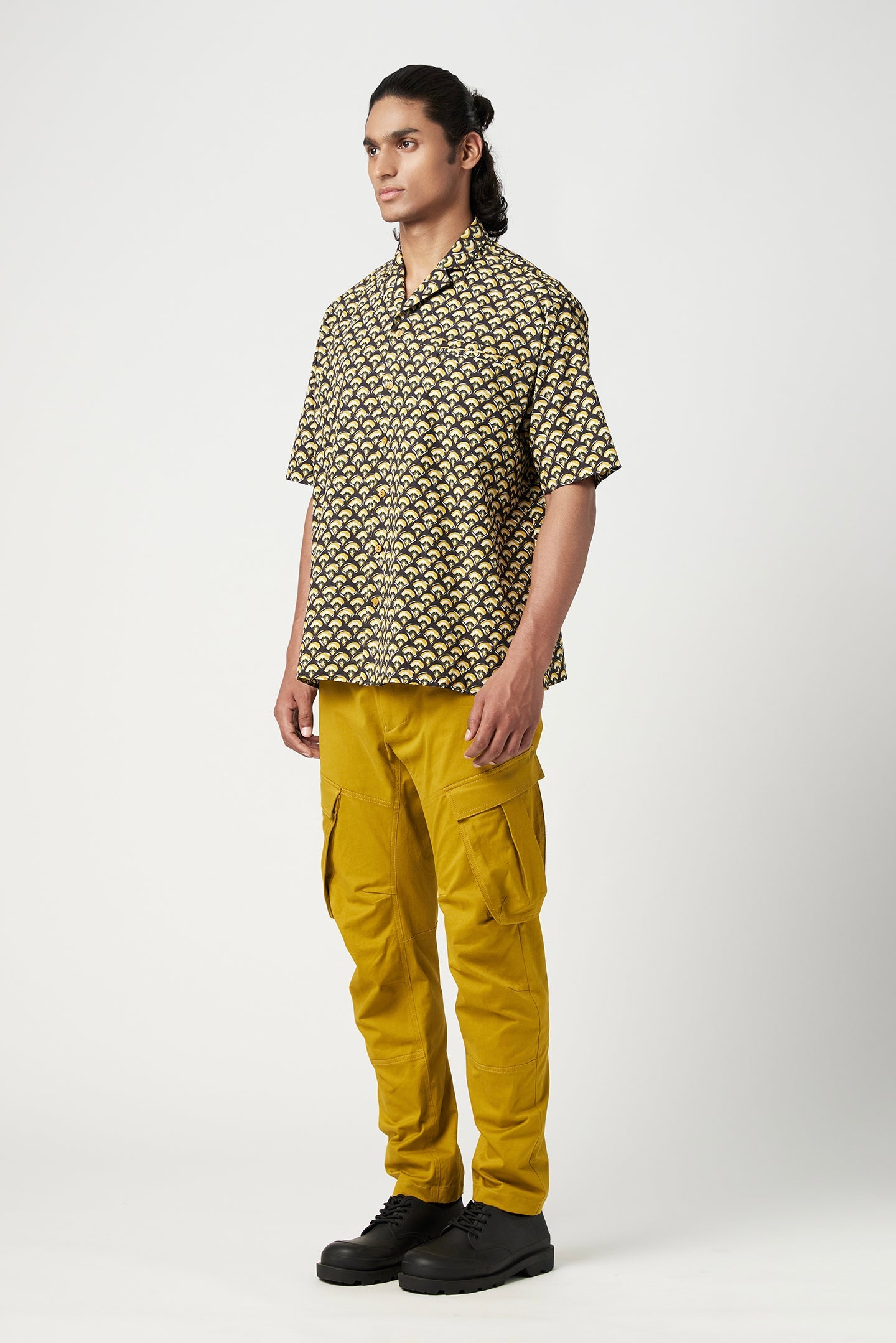 Easy Fit Half Sleeve Shirt with Asymmetric Bone Pockets - Genes Lecoanet Hemant