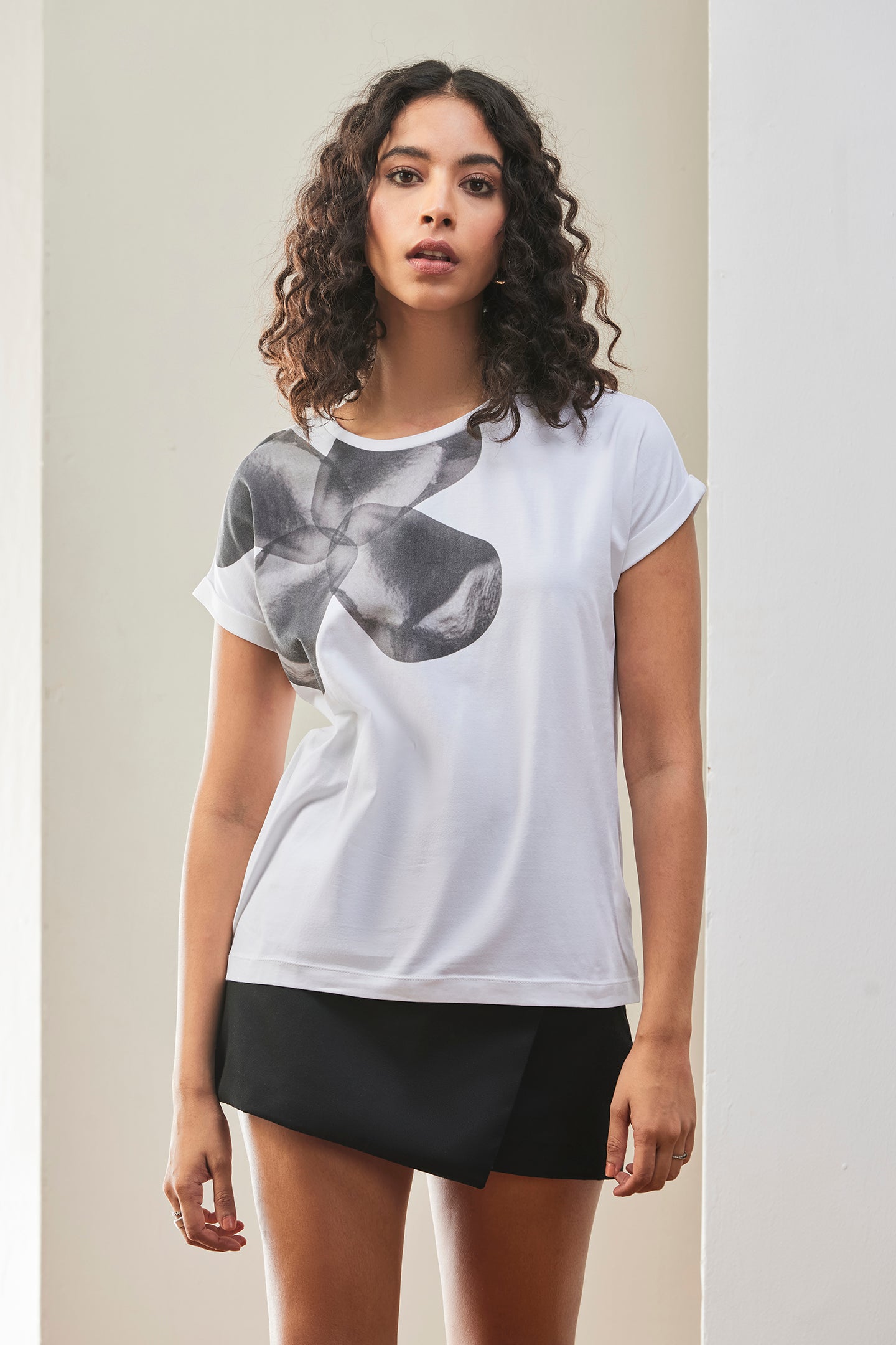 Classic Flower Design Womens T-shirt