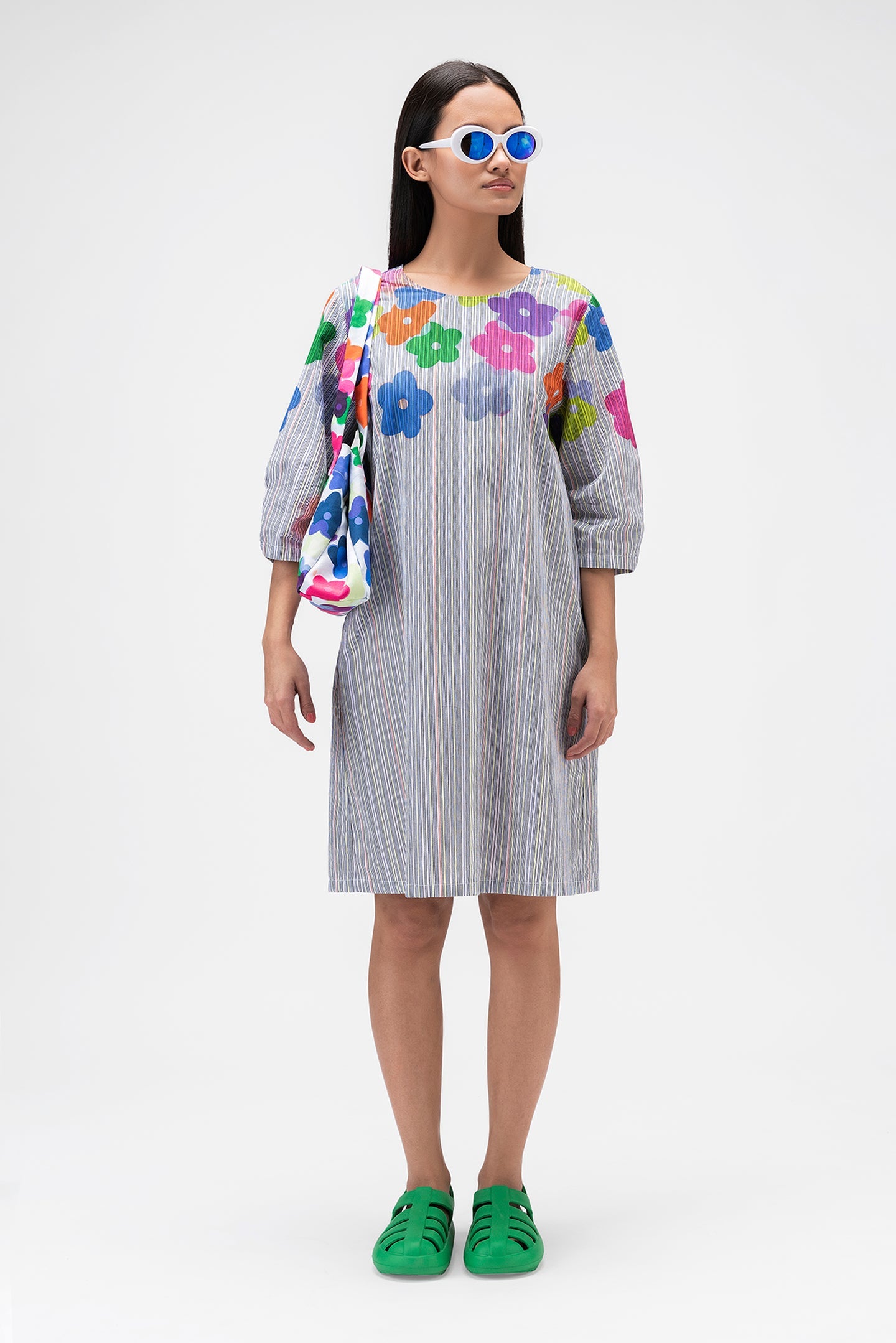 Multicolored Dress with oversized sleeves