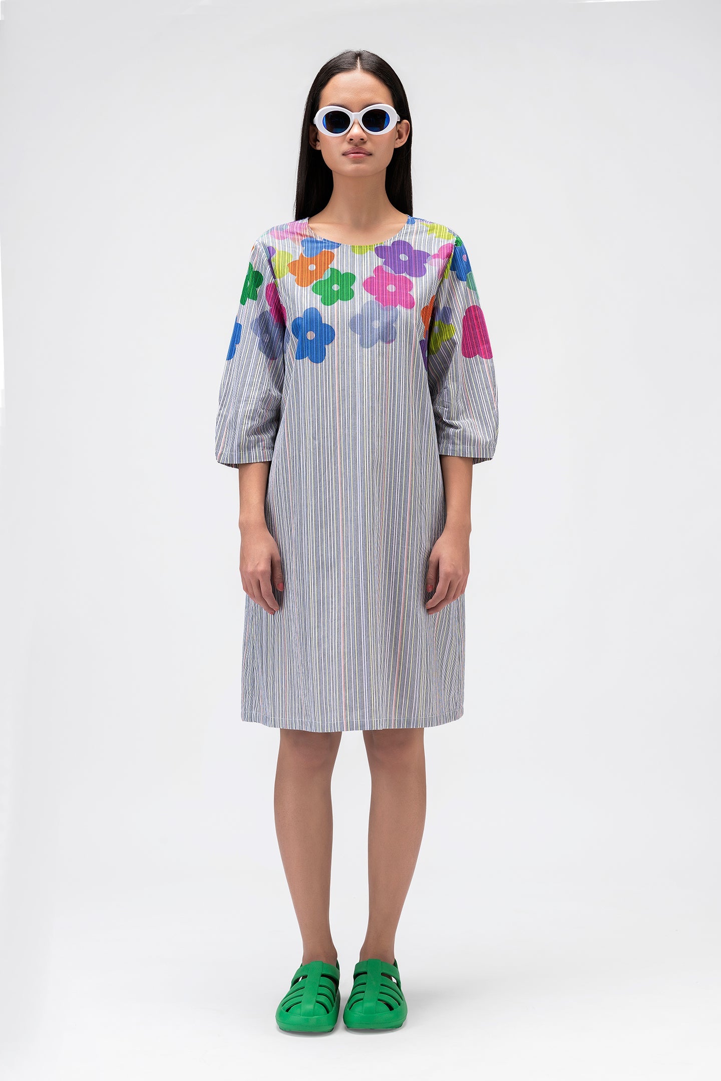 Multicolored Dress with oversized sleeves