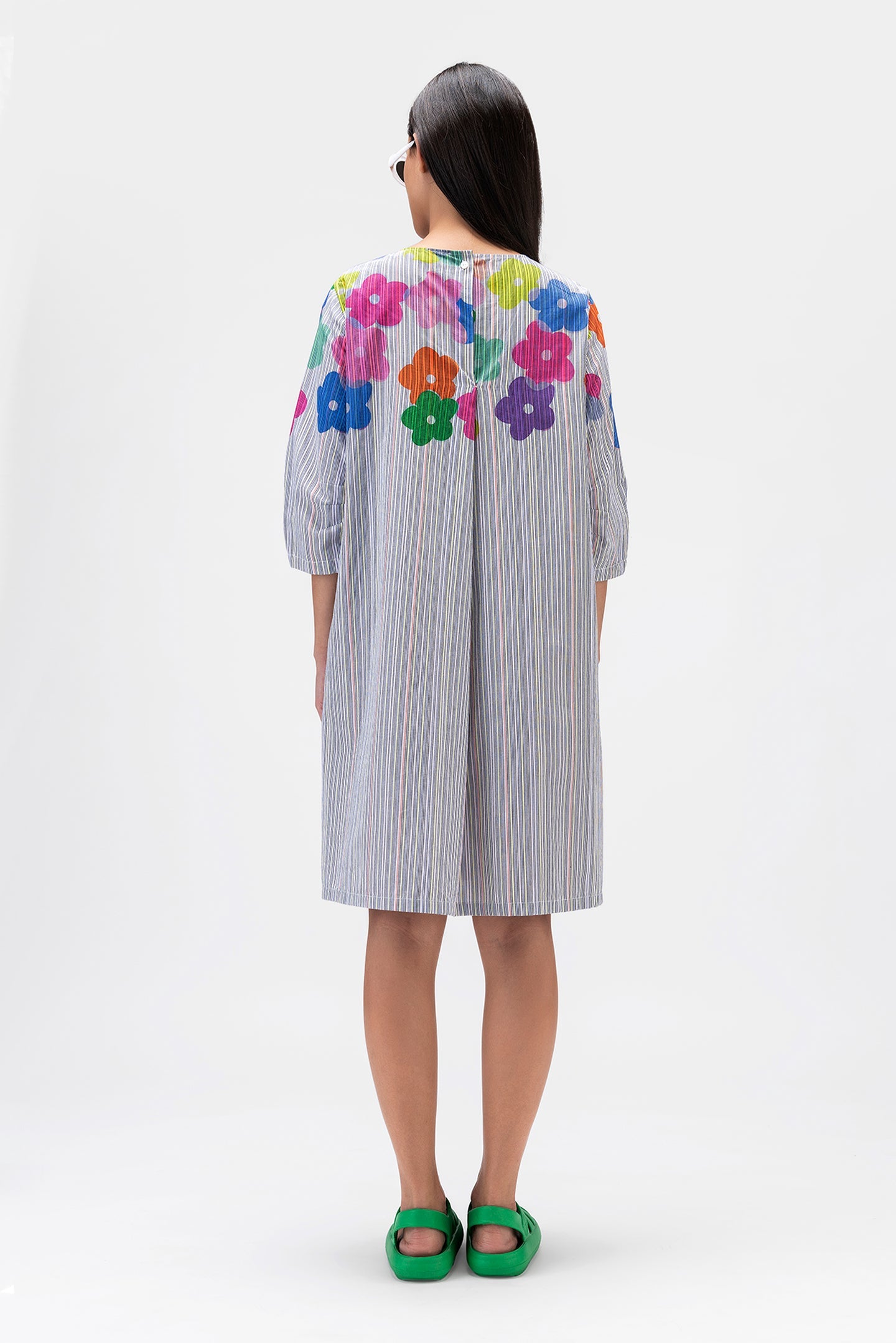 Multicolored Dress with oversized sleeves