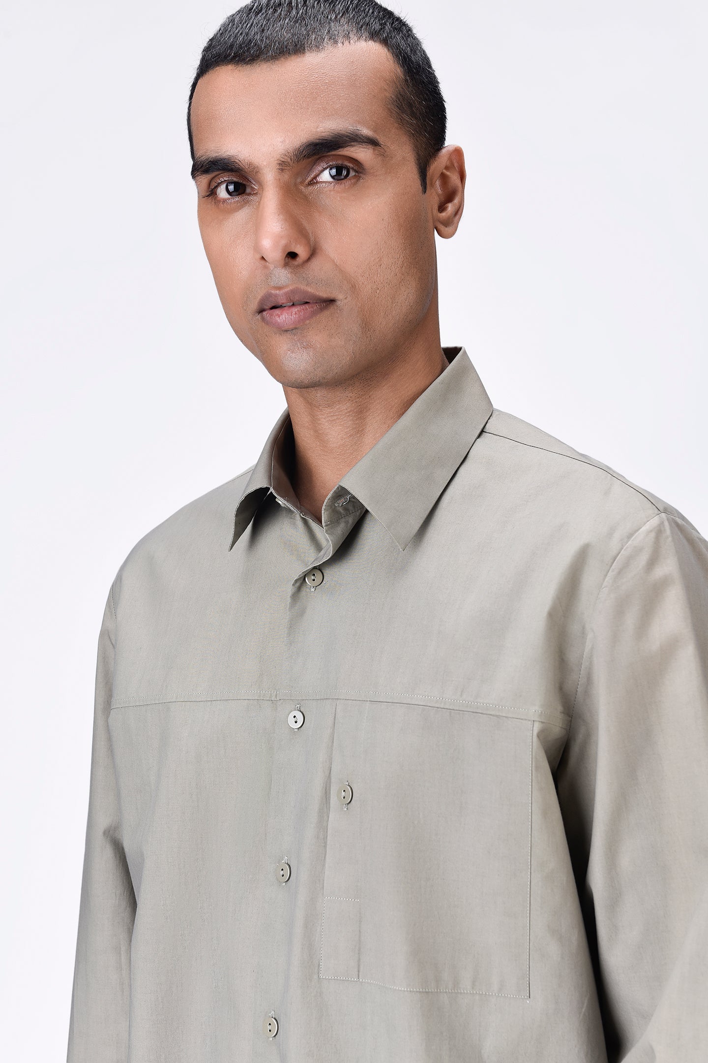 Giza Cotton Poplin Shirt with Button Pocket Details - Black